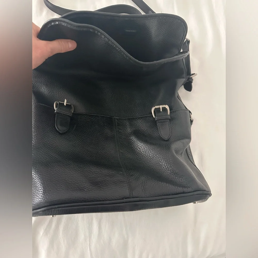 Levenger Black Leather Messenger Bag